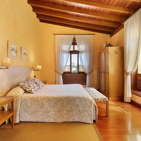 Apartment Robles 1 *